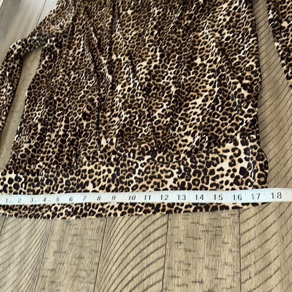 Purr 😸 like a Leopard 🐆 in this Sleek, Soft & Stylish Animal 🦒 Print Blouse. - Picture 8 of 17